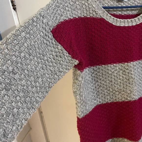 a.n.a Fuchsia Pink & Gray Striped Knit Top size medium - Picture 4 of 5
